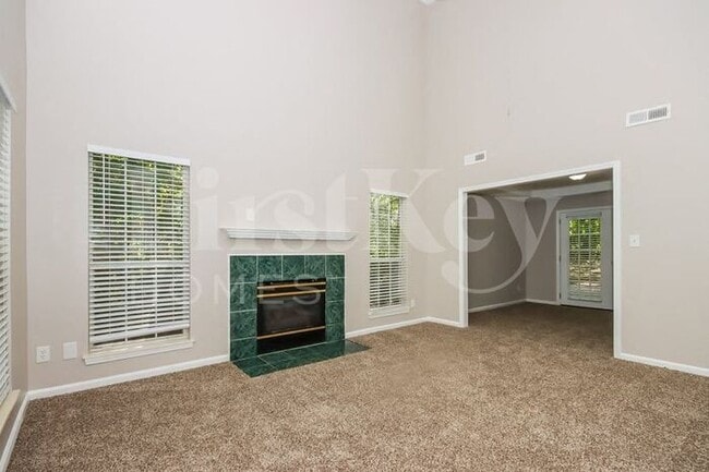 Photo - 2935 Canary Ct