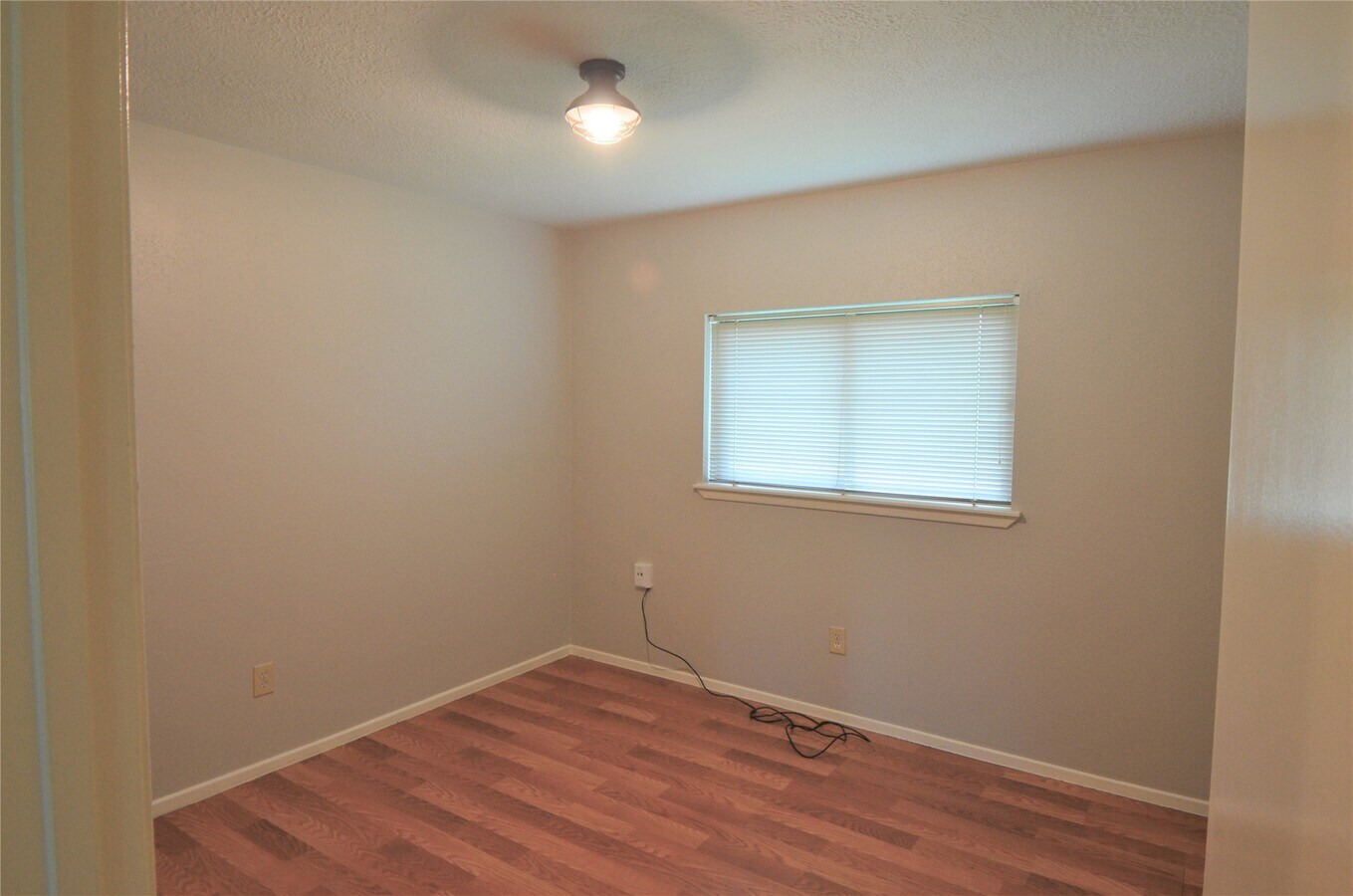 Photo - 24006 Merry Oaks Dr