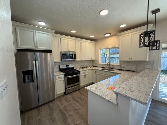 Photo - Acacia Multi Dwelling Unit 150 N. Acacia Ave