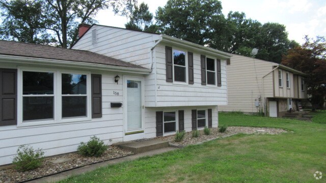 Building Photo - 158 Blossom Ln Rental