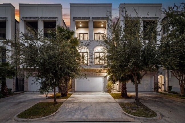 Building Photo - 4744 Aftonshire Dr