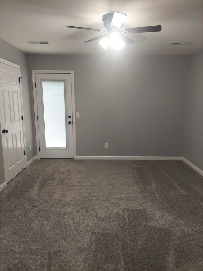 Building Photo - 1438 Vance Rd Unit A2 Rental
