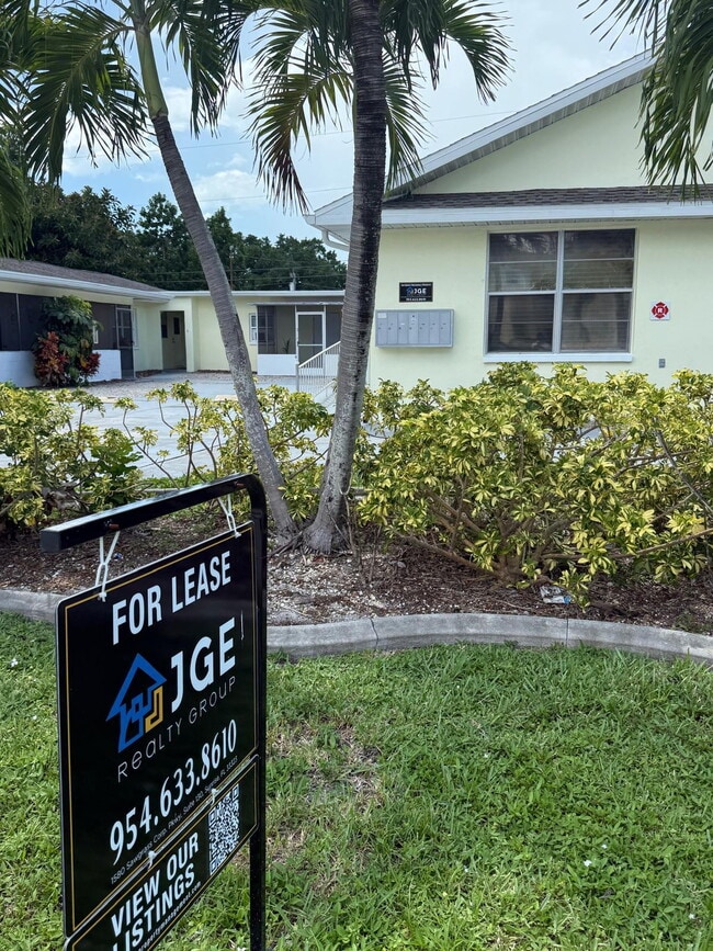 Photo - Spacious 2 Bedroom 1 Bath Unidad Apt 5