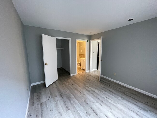 Photo - Morganford Plaza Apartments