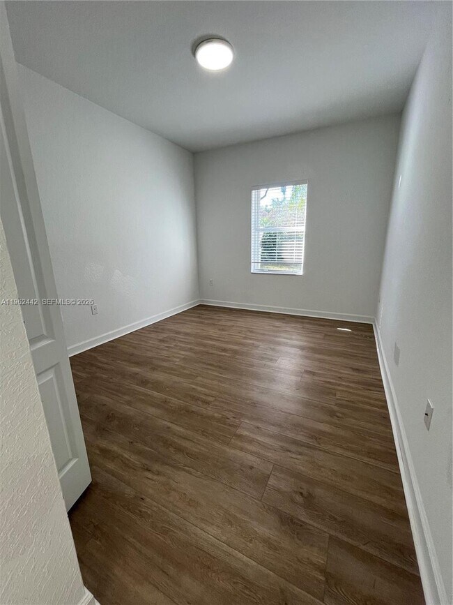 Photo - 238 NE 31st Ave