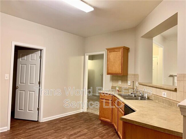 Photo - 2534 Winslow Ridge Dr NE