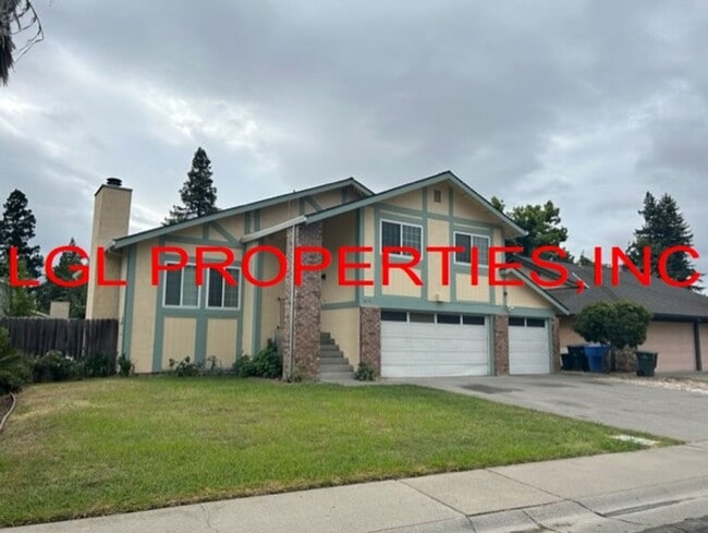 Photo - 1470 Pebblewood Dr