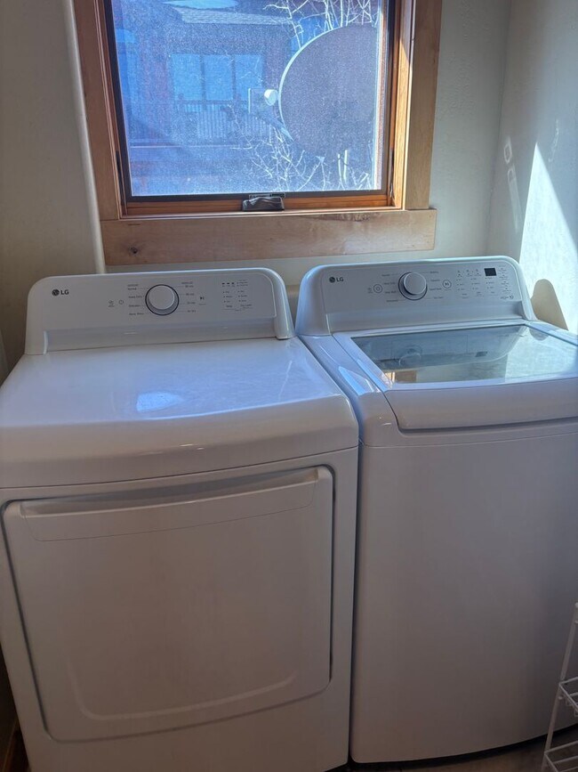 Photo - Beautiful Furnished Townhome with infared ...