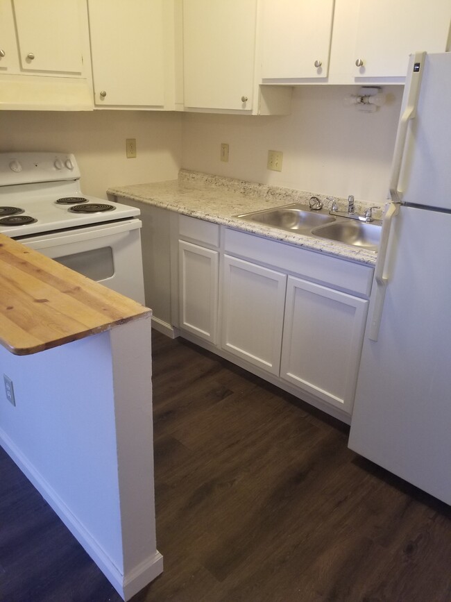 Building Photo - 182 E Market St Unit 316 Rental