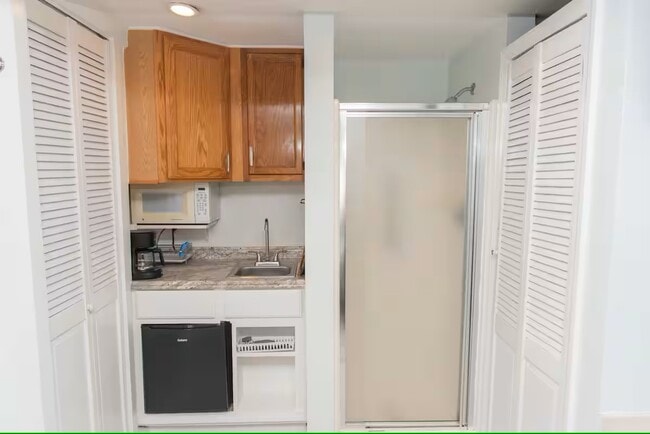 40 Townsend Ave Unidad 40 B