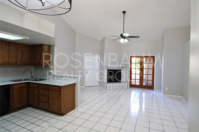 Photo - Cute and cozy 2-beds, 2-baths upstairs con... Unit 214