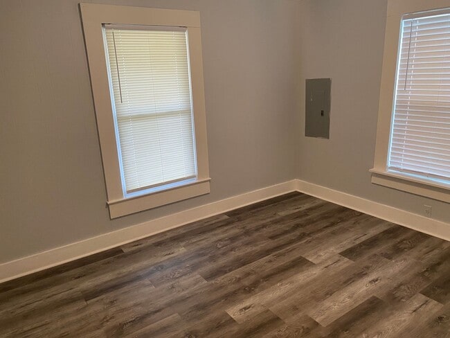 Photo - Updated 3/1 North LC with appliances