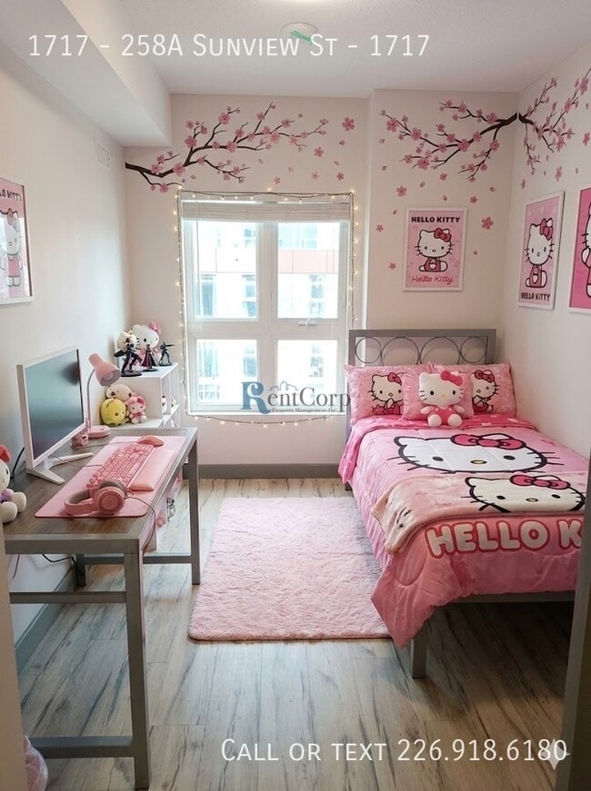 Photo - 258A-258A Sunview St