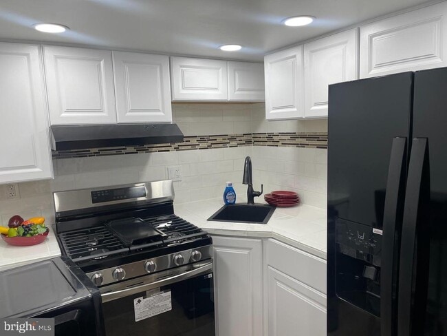 Photo - 6906 Parkwood St