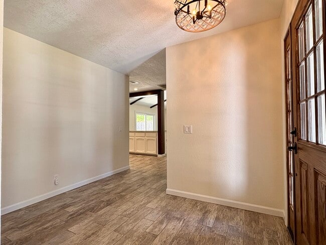 Photo - Beautiful 3 Bedroom, 2.5 Bathroom Fully Remodeled Home in Orangevale!