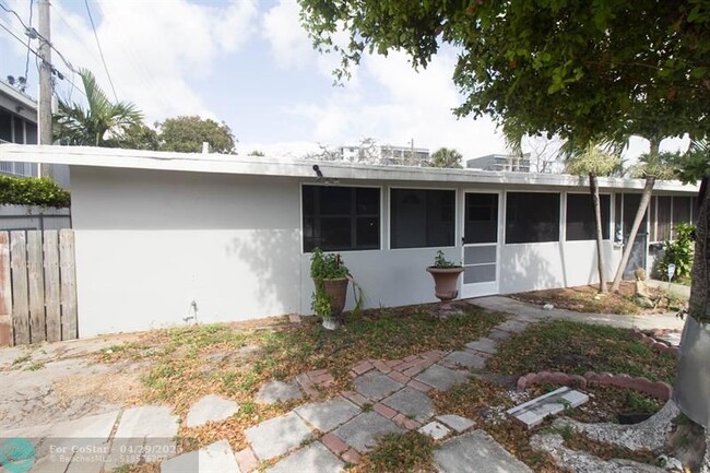 Photo - 207 NE 23rd Ave Apartment
