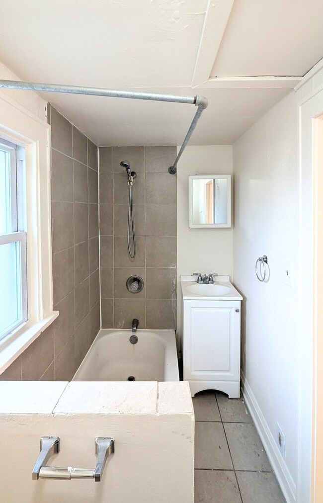 Photo - 340 Marble St