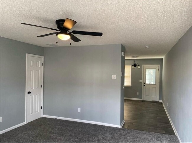 Photo - 6 Princeton Pl Dr