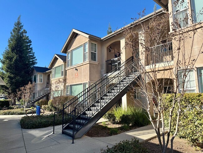 Hartford Square Apartments