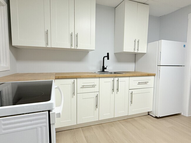 Photo - 349 Campbell Ave Unité 349