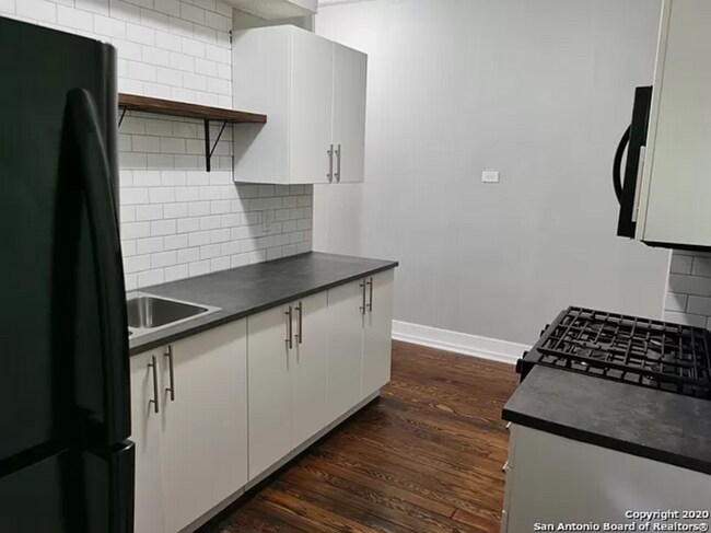 Photo - 428 Dunning Ave