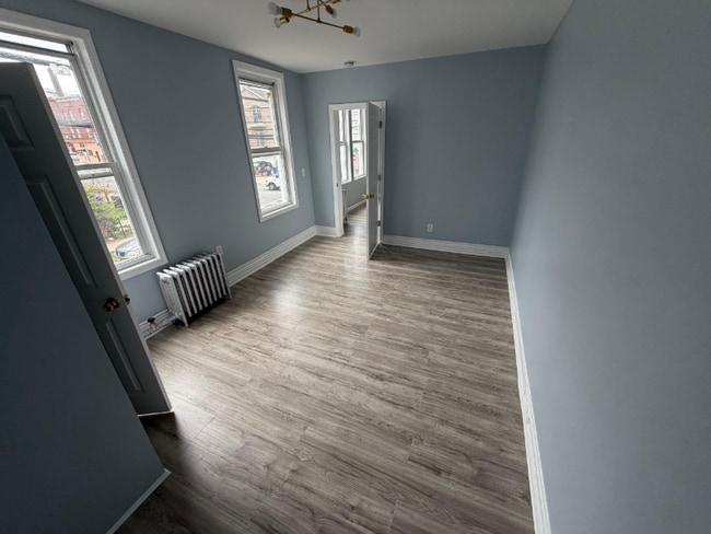 Photo - 286 Sussex Ave Unidad 2