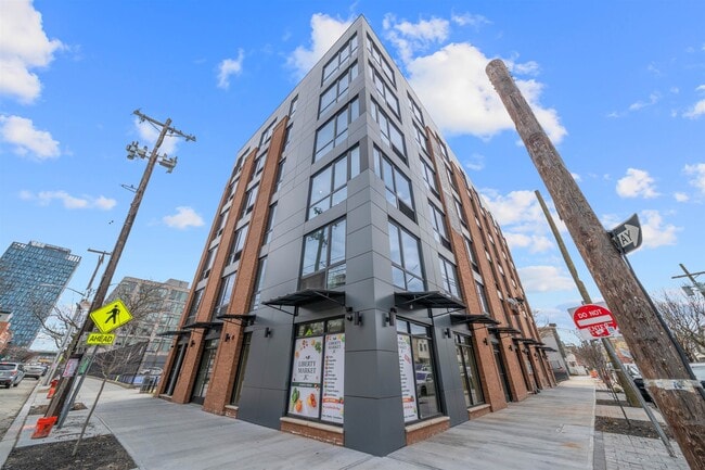 Building Photo - 337 Johnston Ave Unit 604