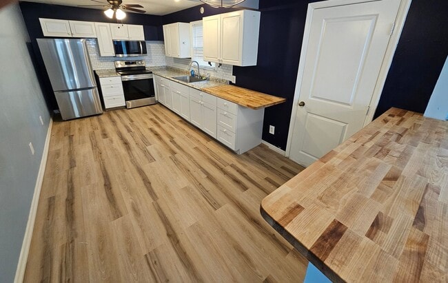 Photo - 4310 Garden Rd