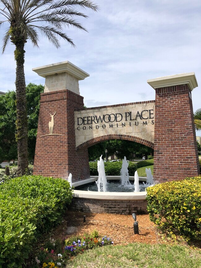 4480 Deerwood Lake Pkwy Condo For Rent in Jacksonville, FL