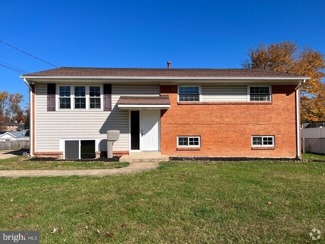 Building Photo - 14234 Chadwick Ln Rental