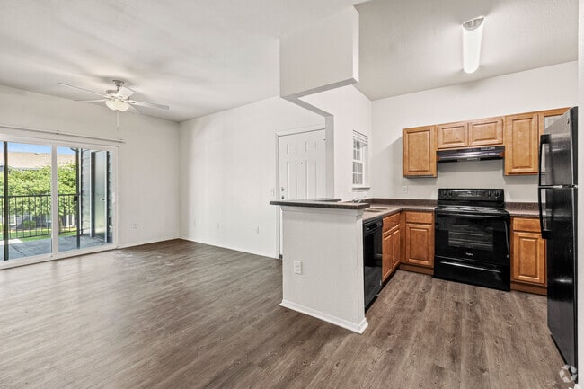 3BR, 2BR - 1,083SF - Living