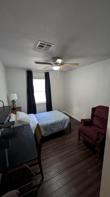 Photo - 1004 NE 28th St