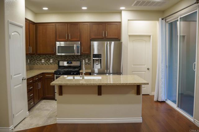 Building Photo - 1622 Puffin Pl