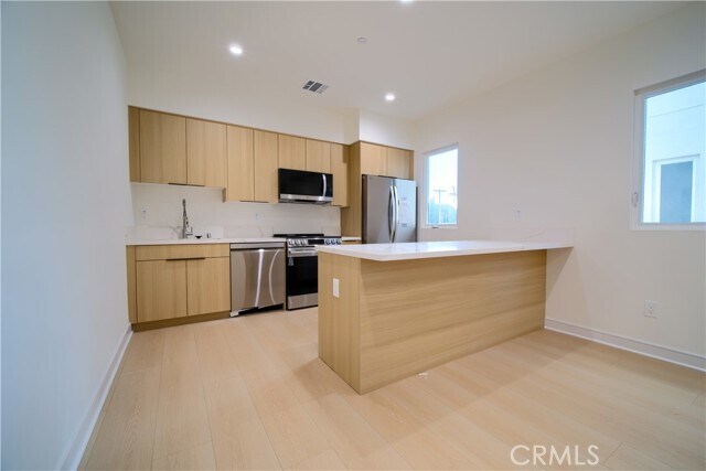 Photo - 257 S Ave 54