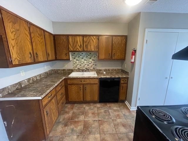 Photo - 160 Colonial Dr