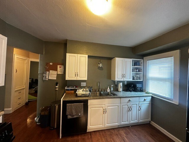 Photo - 2252 N 71st St