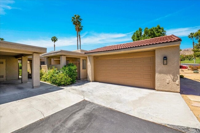 Building Photo - 72439 Desert Flower Dr Rental