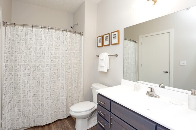 Bathroom - Square at 48