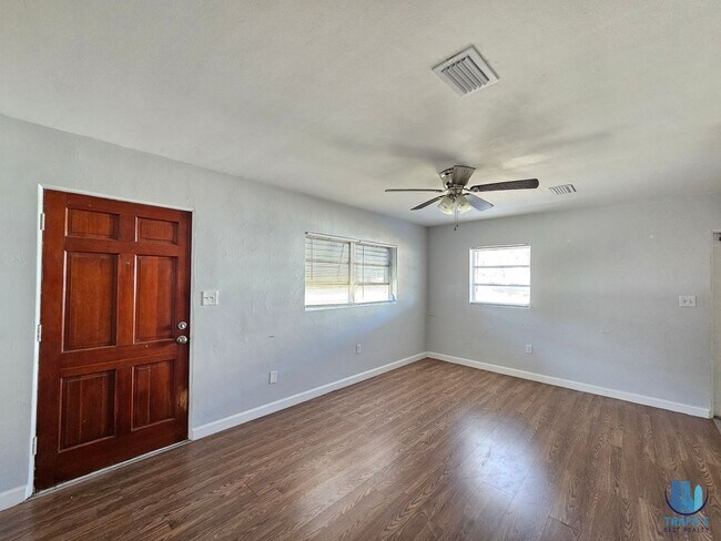 Photo - DECATUR#3219 Unidad Decature#3219