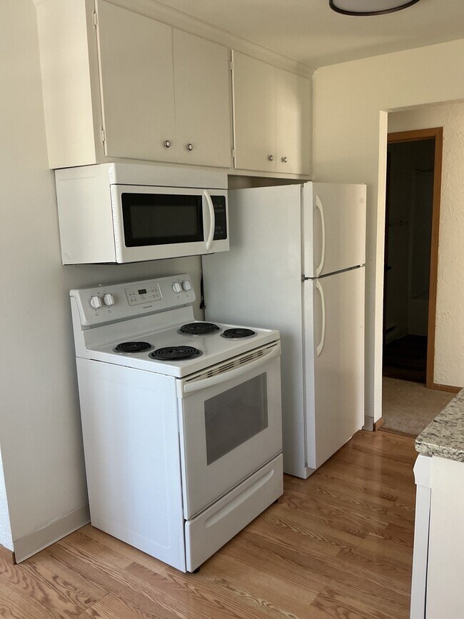 County Road B Apartments