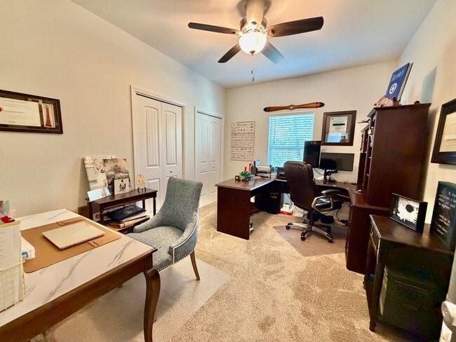 Photo - 411B Redwood Ave