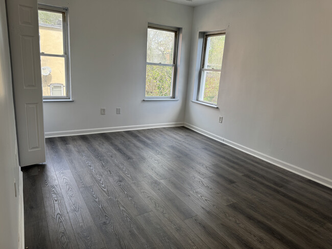 Photo - 509 Mosher St