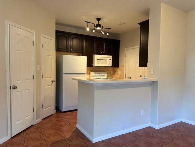 Photo - 2100 Pipers Field Dr Unit 21