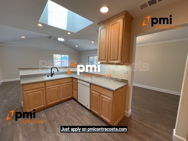 Photo - 194 Cynthia Dr