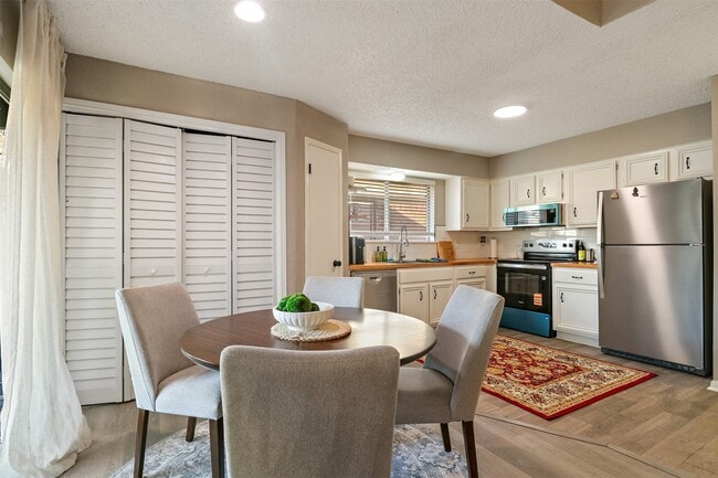 Photo - 12400 Overbrook Ln Unidad 46D