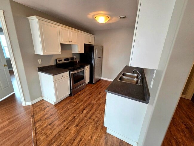 Building Photo - 25 Magazine St Unit 103