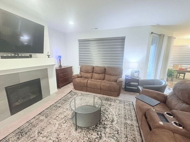 Photo - Stunning 4-Bedroom Spanaway Home with Spacious Living & Modern Comforts