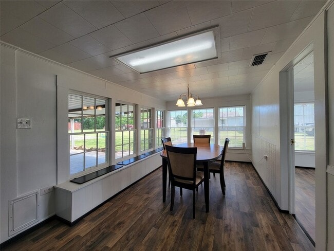 Photo - 1112 VZ Co Rd 1703