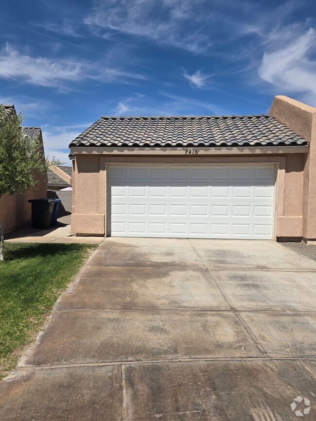 Building Photo - 7416 E 37th Pl Unit Desert Sky Home