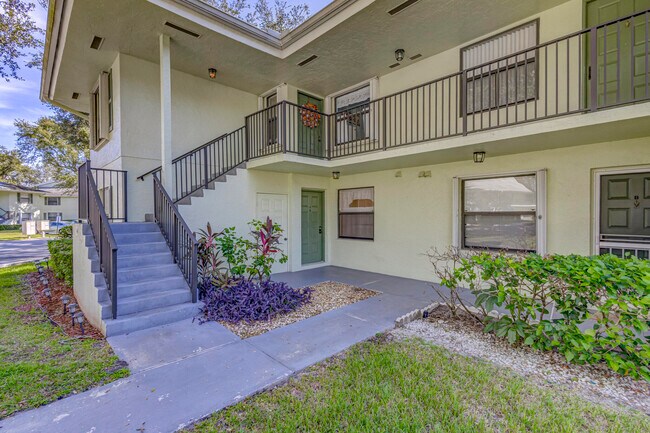 Photo - 601 Sabal Ridge Cir Unit A